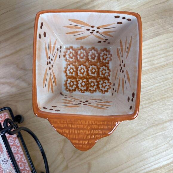 5pc Set Temptations Old World ORANGE 1.5 QT Bakeware Dish w/Rack/Trivet/Ramekins - Picture 4 of 9